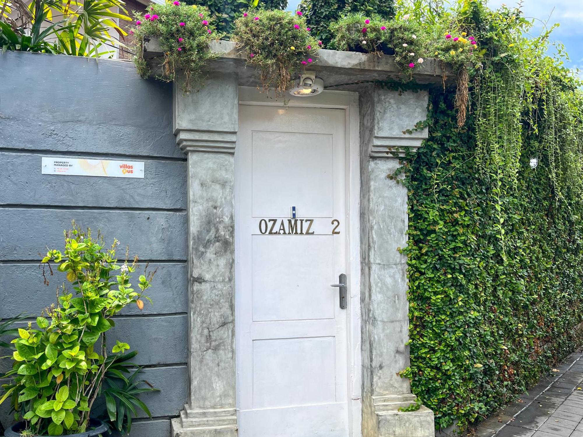 Ozamiz Villa Seminyak By Villas R Us Εξωτερικό φωτογραφία